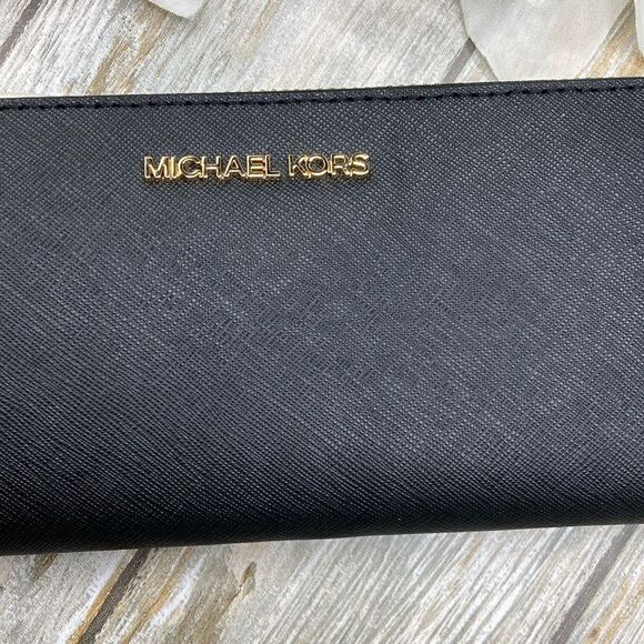 Michael Kors Jet Set Travel Large Saffiano Leather Quarter-Zip Wallet Bag Purse - Picture 2 of 12